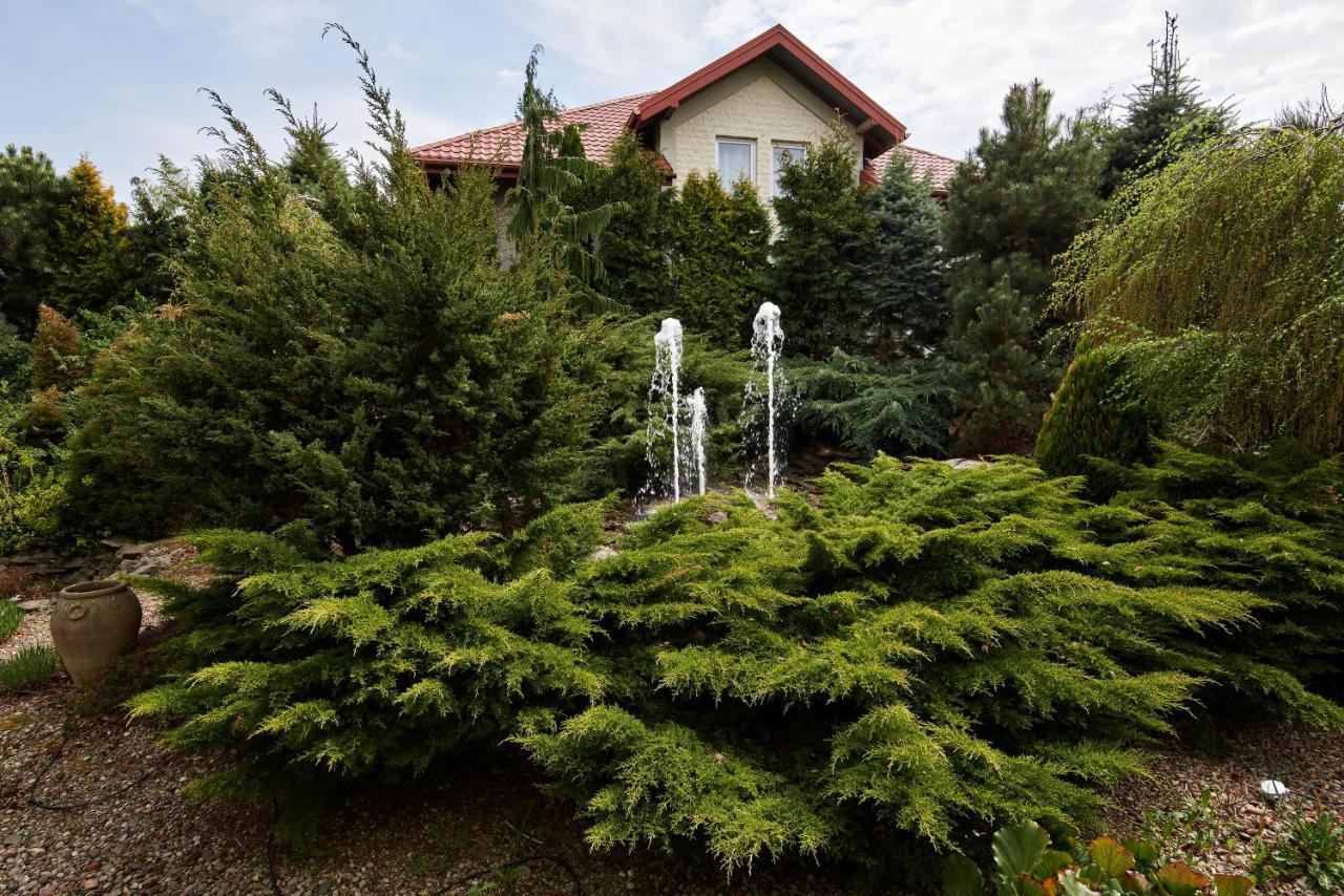 Zajazd Kmicic Zemborzyce Dolne Exterior photo